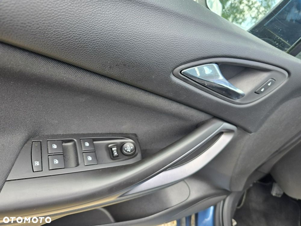 Opel Astra 1.4 Turbo Dynamic - 21