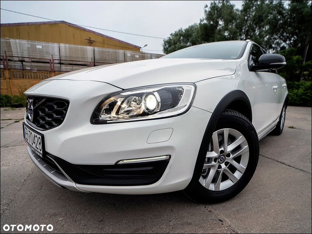 Volvo V60 Cross Country - 4