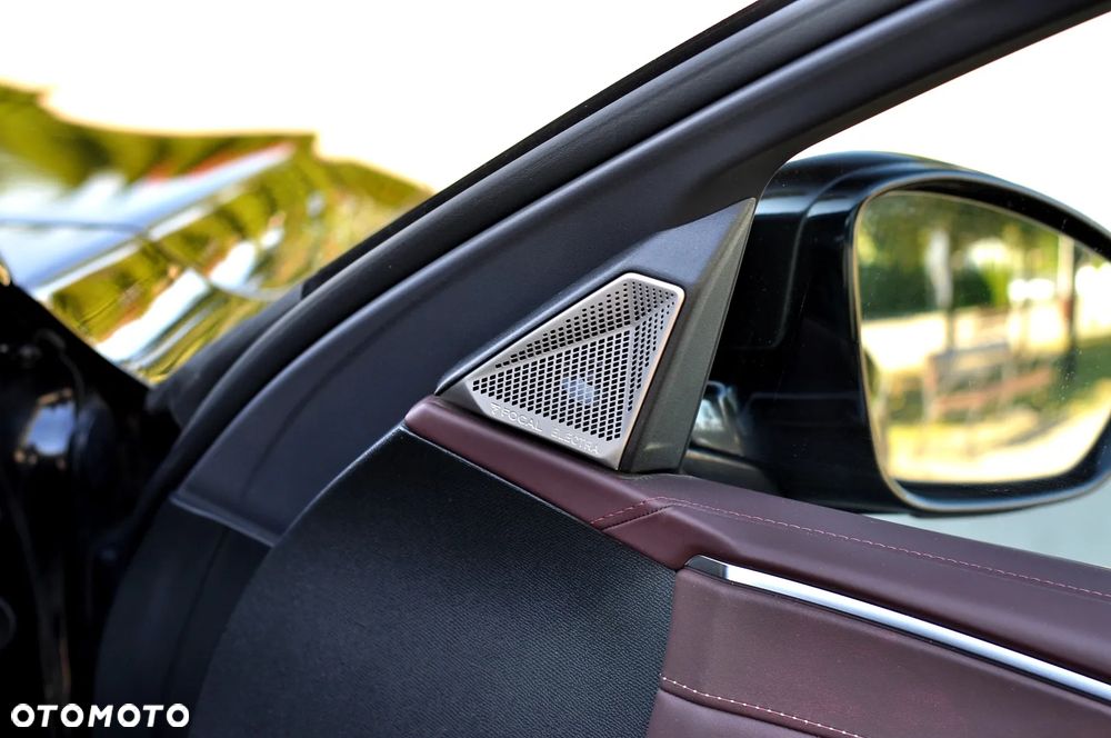 DS Automobiles DS 9 1.6 PureTech Rivoli + - 40