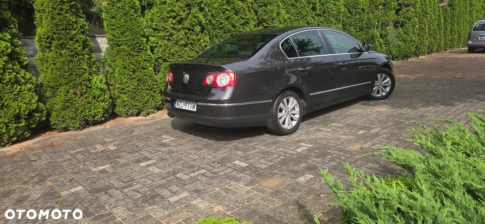 Volkswagen Passat 2.0 FSI Sportline - 3