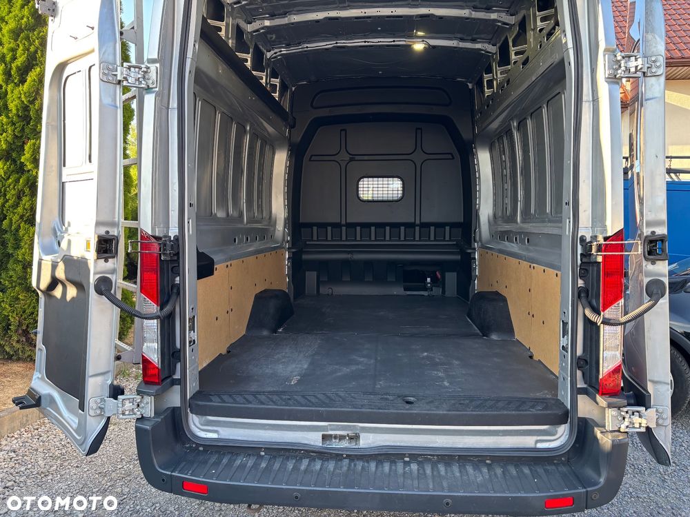 Ford Transit - 26