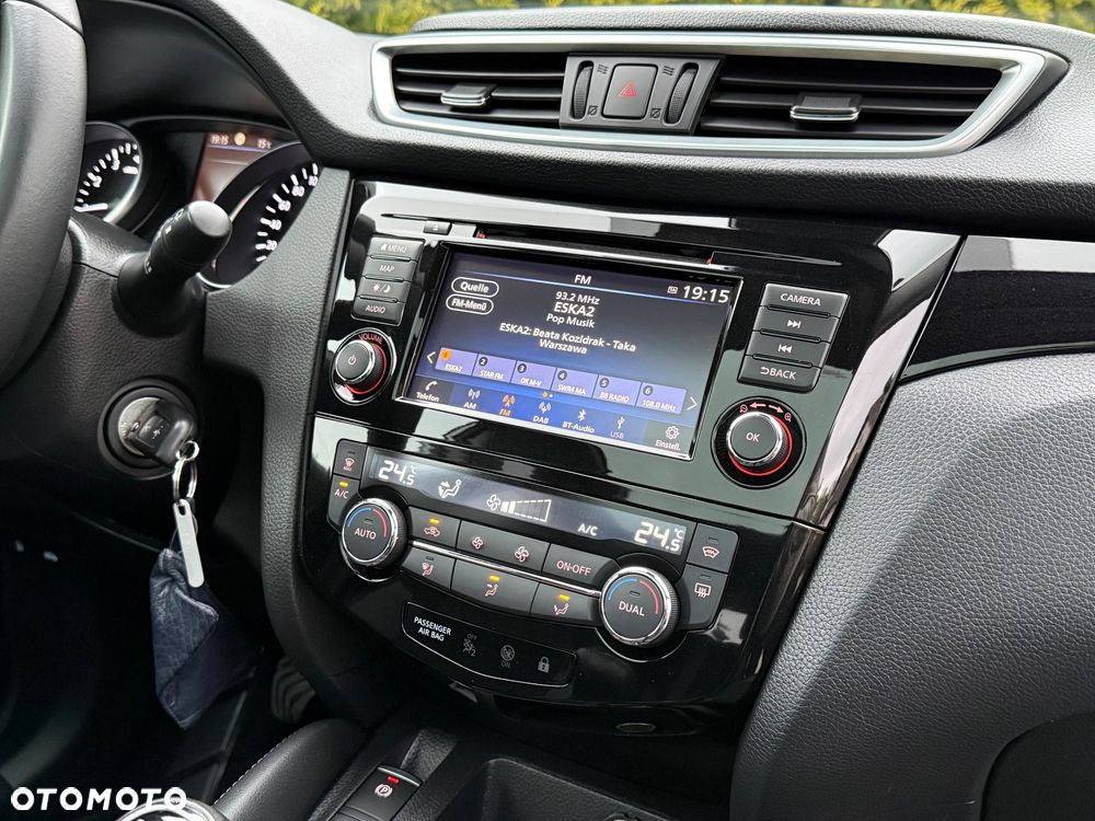 Nissan Qashqai 1.3 DIG-T N-WAY - 19