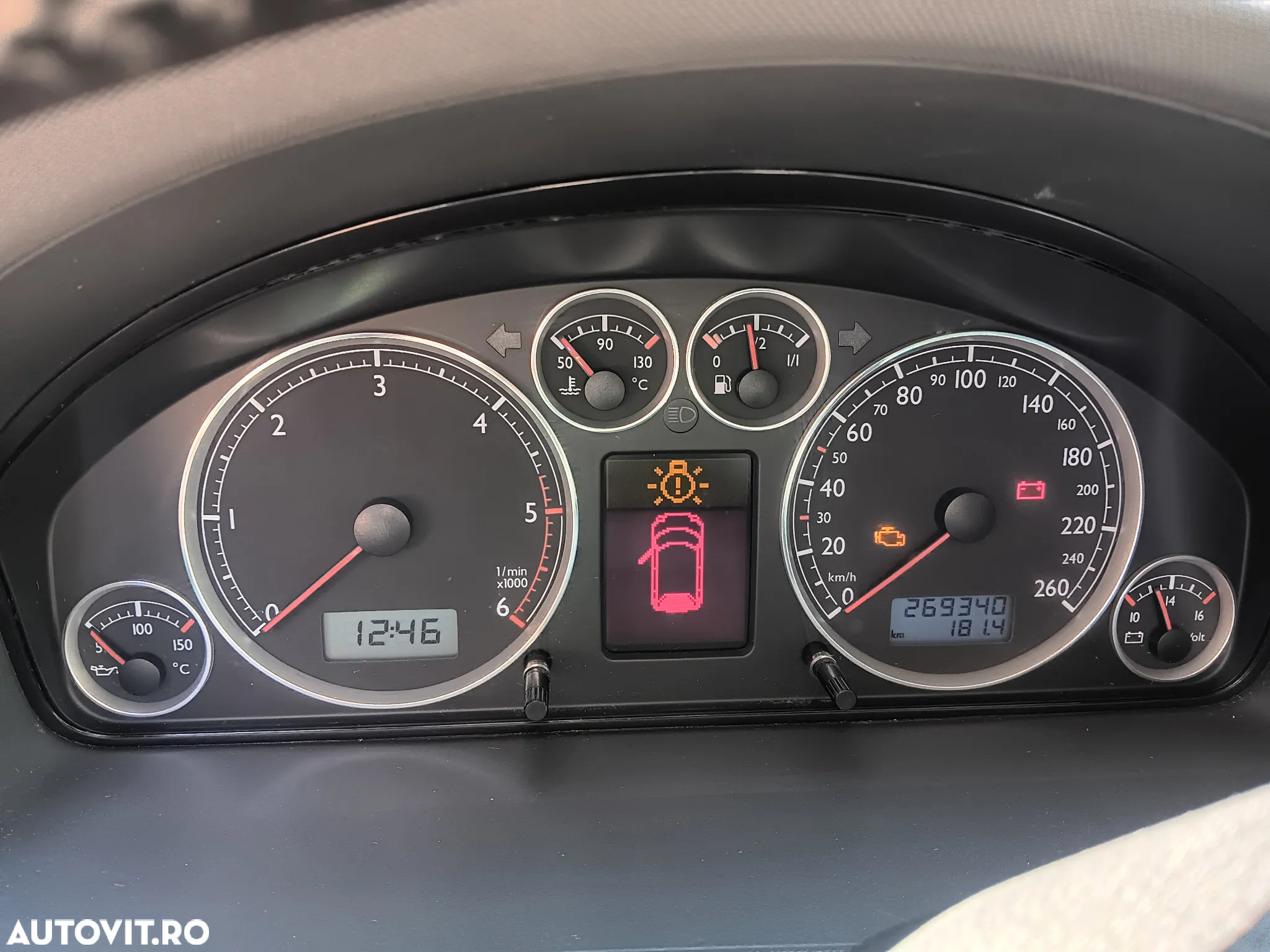 Volkswagen Sharan 2.0 TDI Comfortline - 5