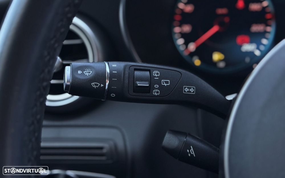 Mercedes-Benz GLC 300 e 4Matic - 11
