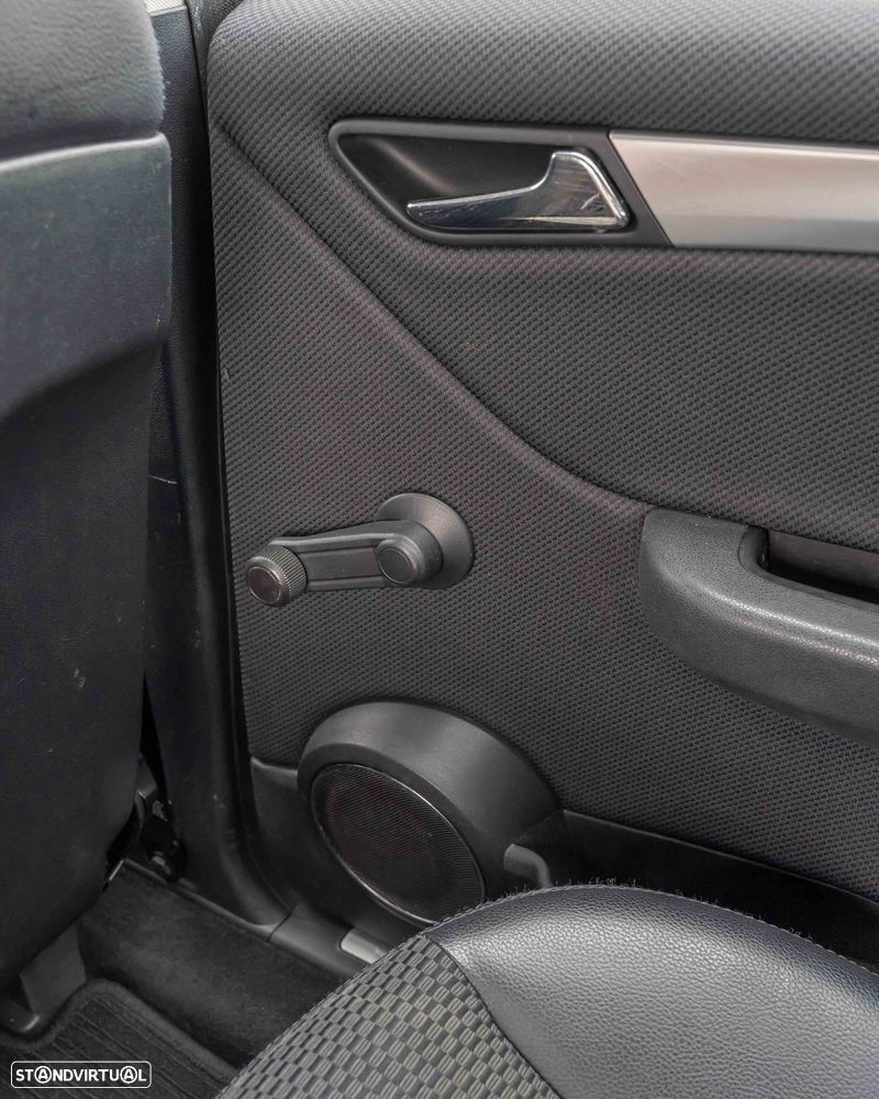 Mercedes-Benz A 180 CDI Autotronic Avantgarde - 17