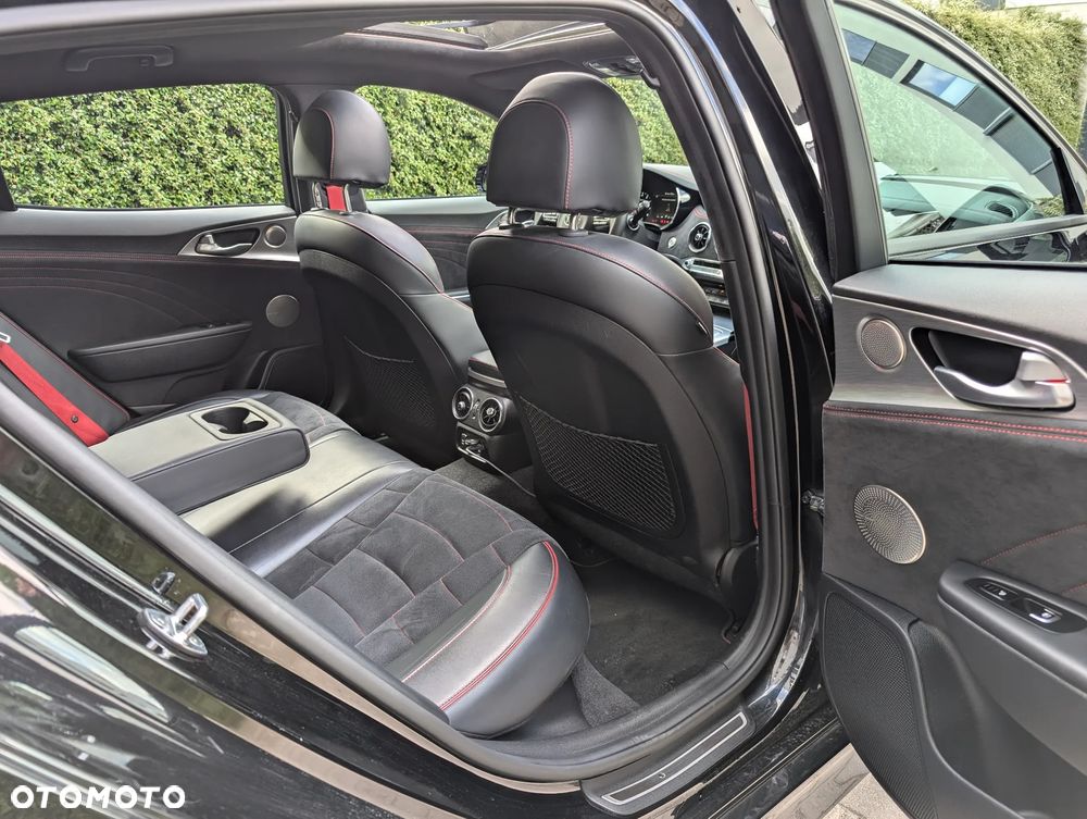 Kia Stinger 3.3 T-GDI V6 GT Prestige Line AWD - 13