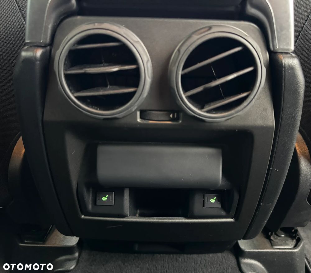 Land Rover Discovery 3.0D V6 S - 26