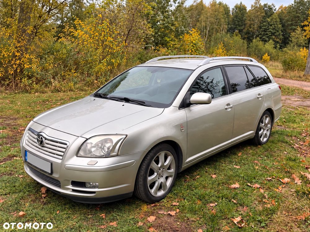 Toyota Avensis 2004 photo 3