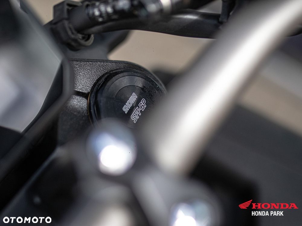 Honda CB - 12