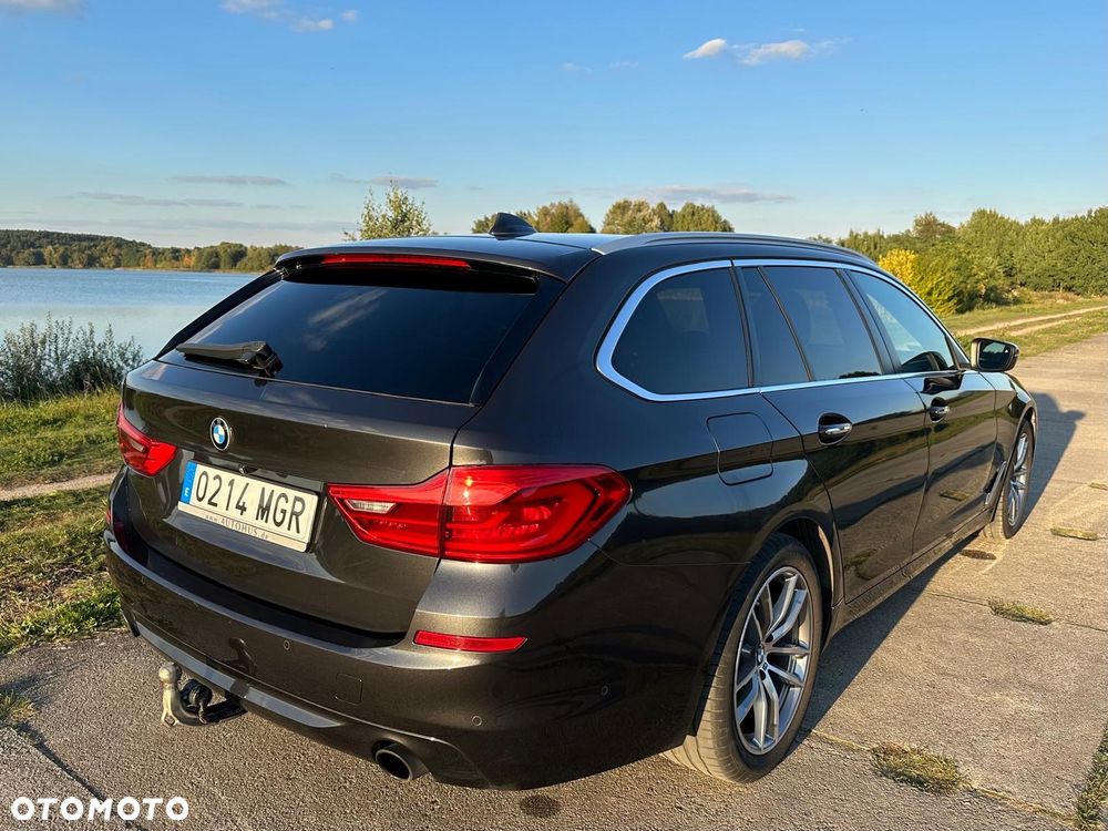 BMW Seria 5 525d Touring Luxury Line - 26