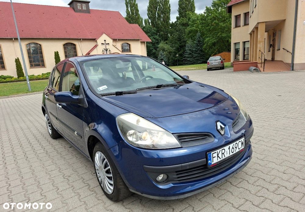 Renault Clio - 1