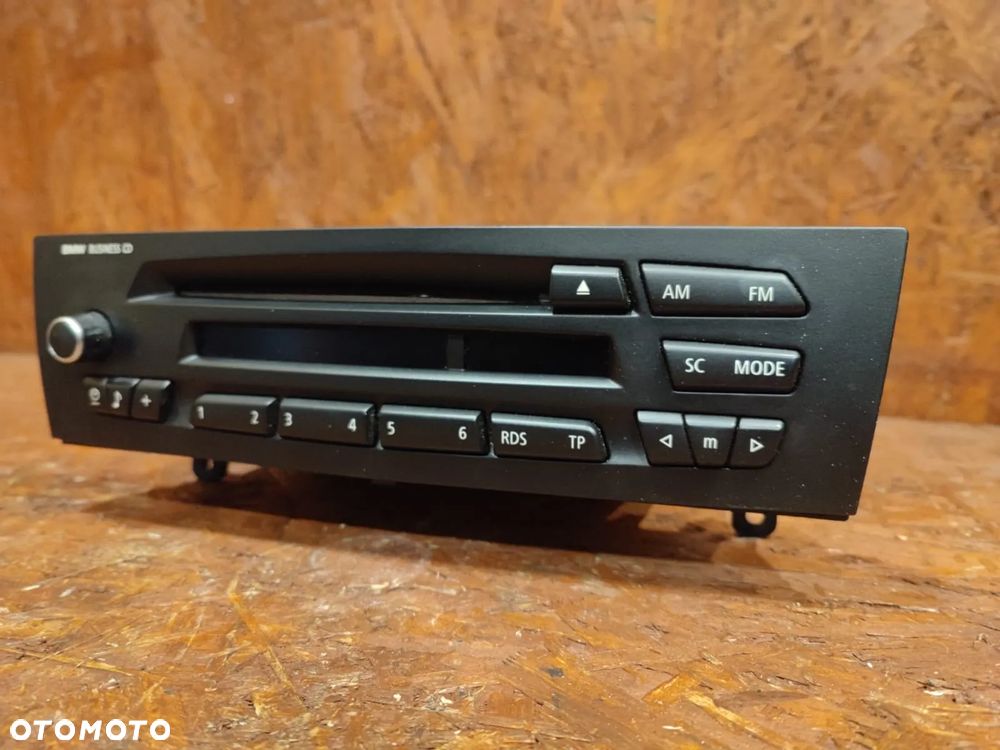 BMW E91 / E90 / E81 / E82 / E84 / E90LCI ORYGINALNE RADIO BMW BUSINESS CD W BARDZO DOBRYM STANIE EUROPA SPRAWNE W 100% O NR. 65 12 9 216 273 /  65 12 9 232 250 OEM - 4