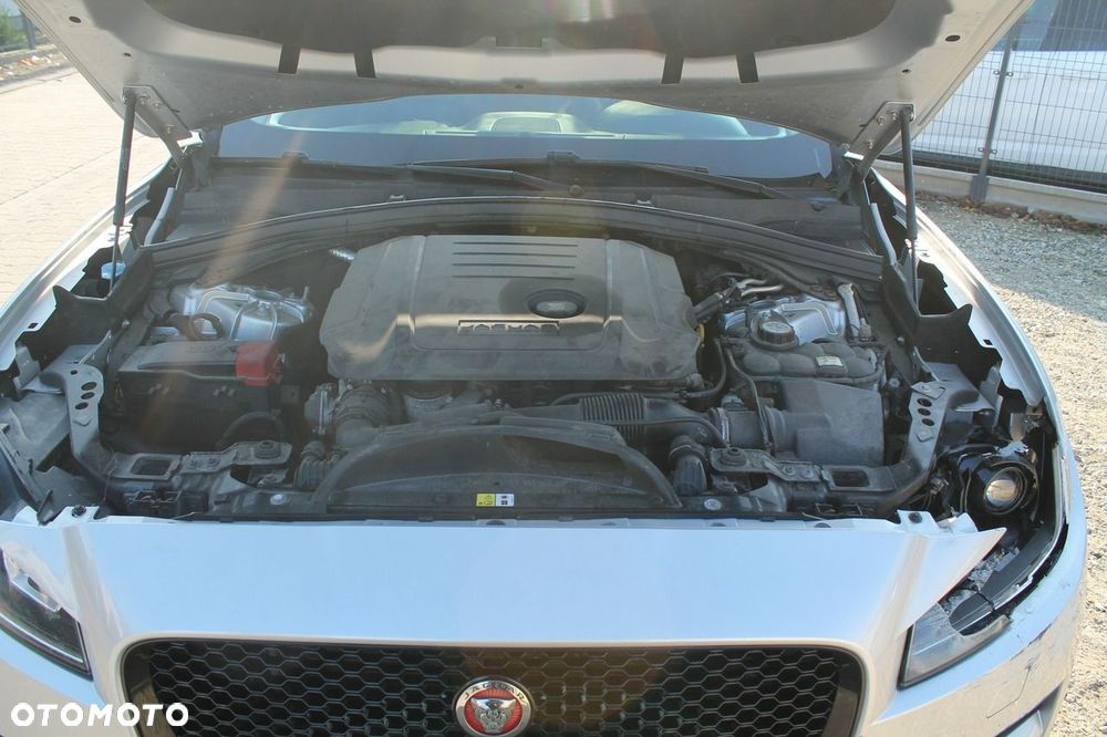 Jaguar F-Pace - 14