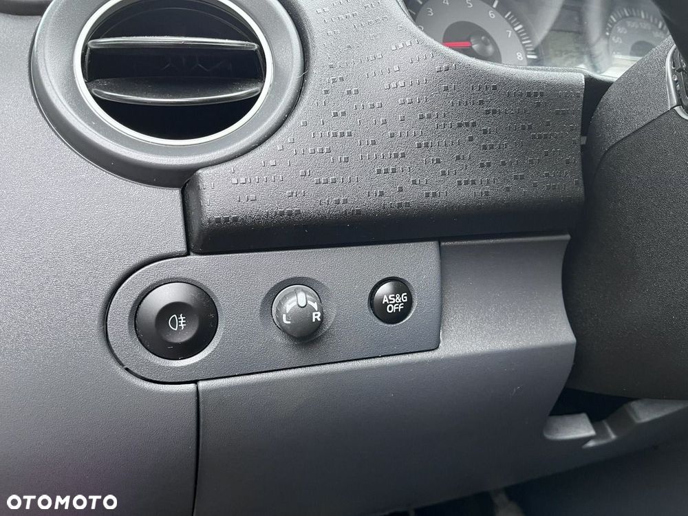 Mitsubishi Colt - 18