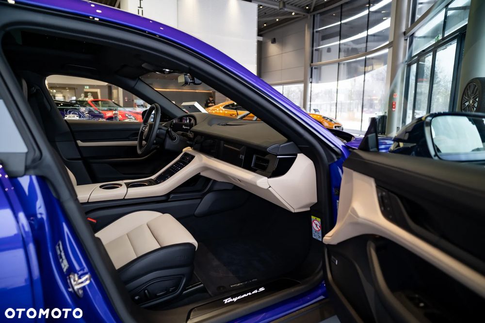 Porsche Taycan 105kWh 4S Black Edition - 19