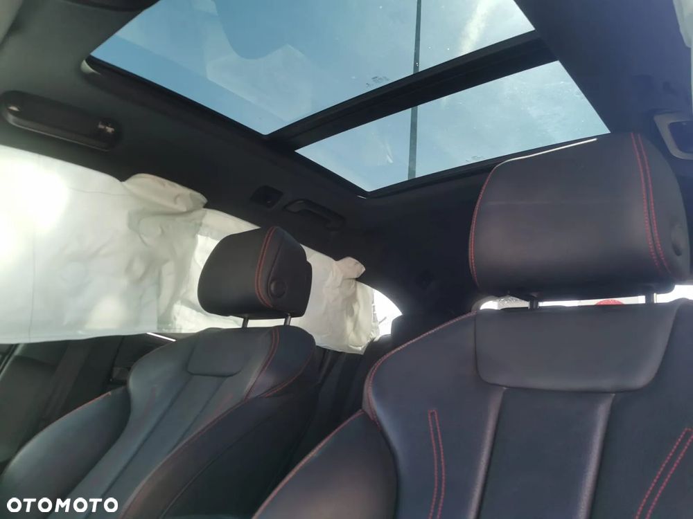 Audi A4 Avant 2.0 TDI S tronic quattro design - 7