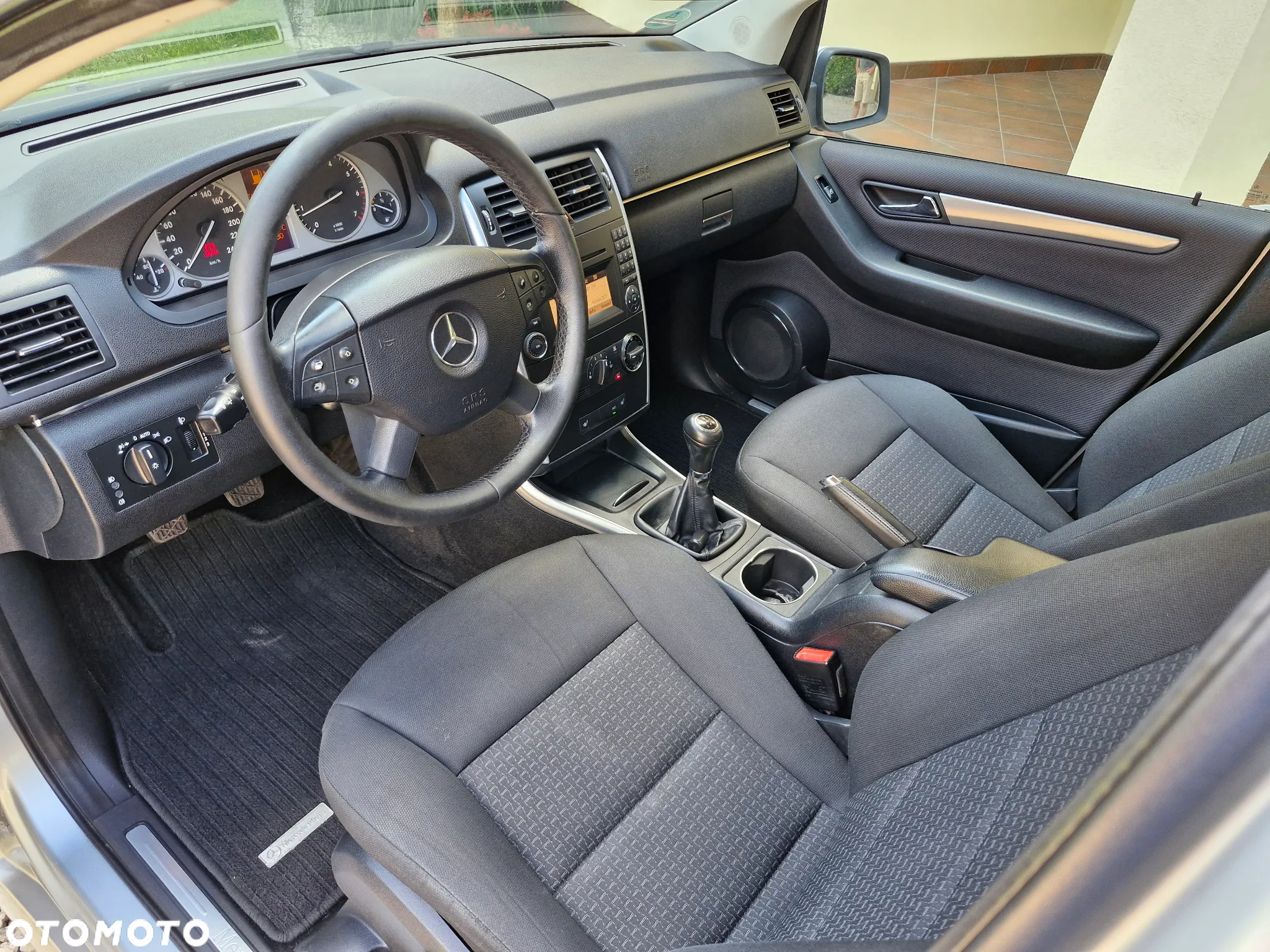Mercedes-Benz Klasa B 180 BlueEffICIENCY - 6
