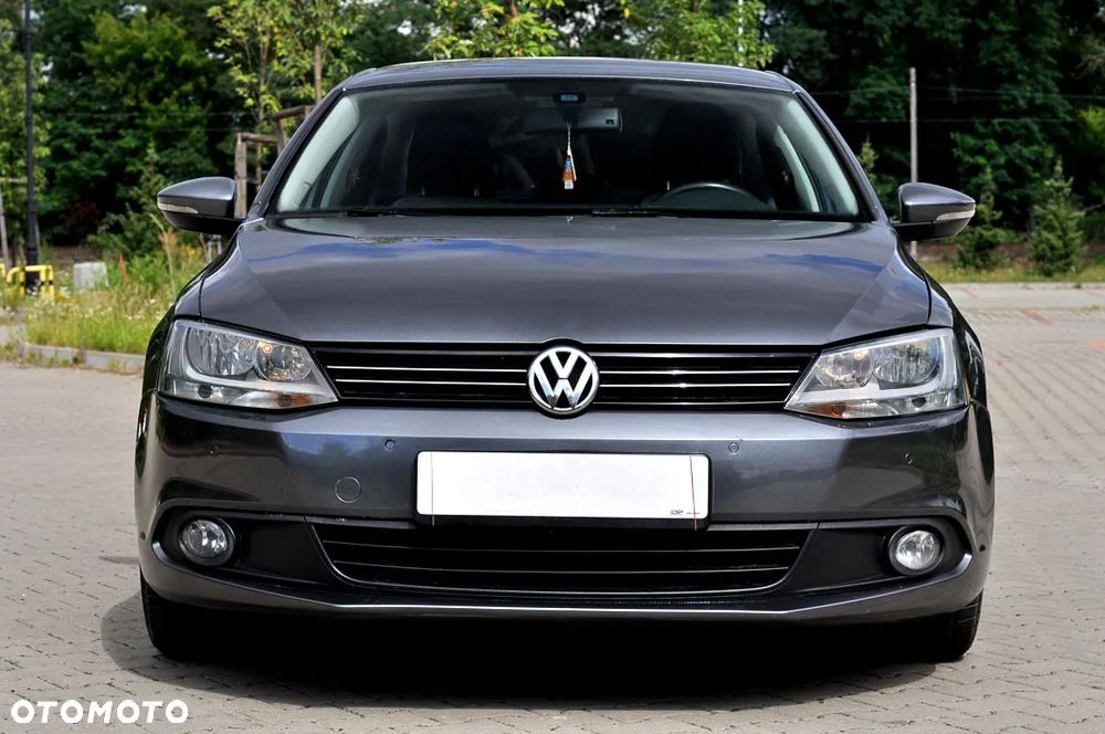 Volkswagen Jetta 1.6 TDI Comfortline - 5