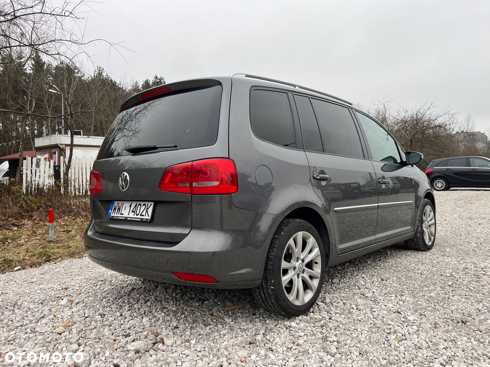 Volkswagen Touran 2.0 TDI Highline - 4