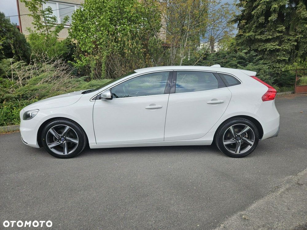 Volvo V40 D2 Momentum - 17