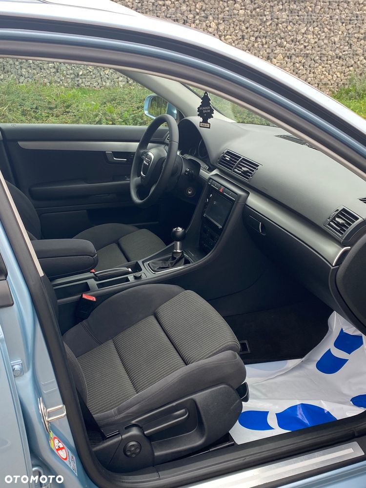 Audi A4 Avant 2.0 TDI - 7