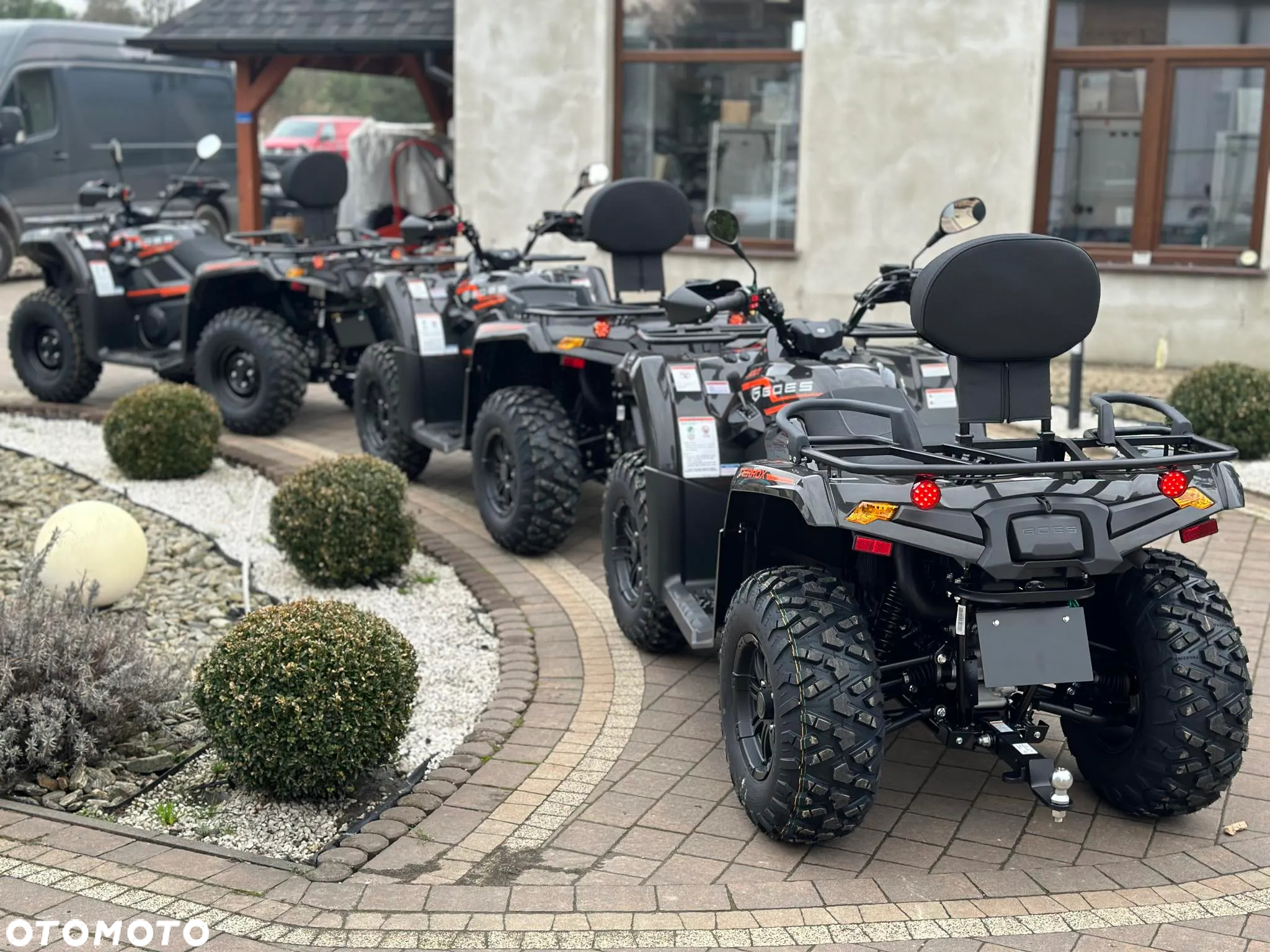 CFMoto CForce - 10