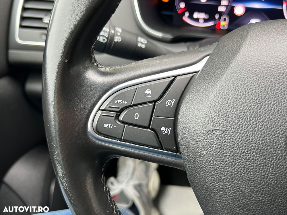 Renault Megane BLUE dCi 115 EDC INTENS - 26