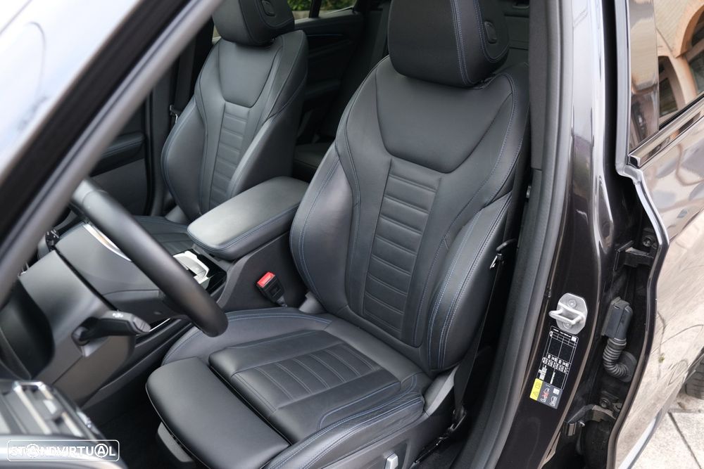 BMW iX3 M Sport Impressive - 13