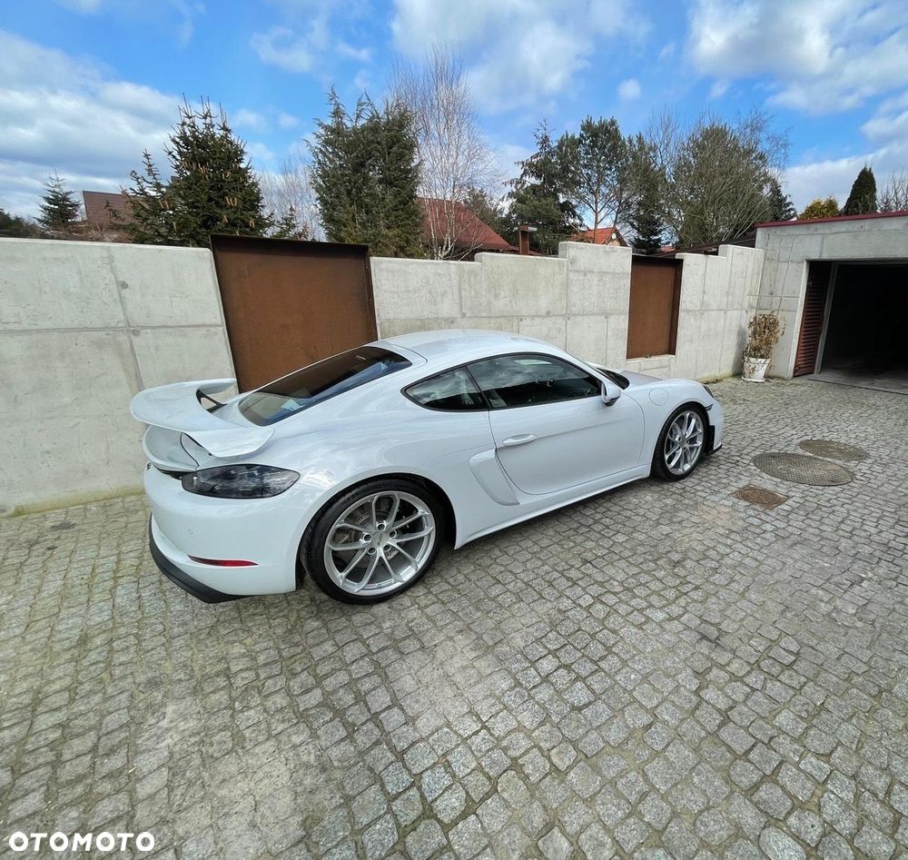 Porsche 718 Cayman - 2