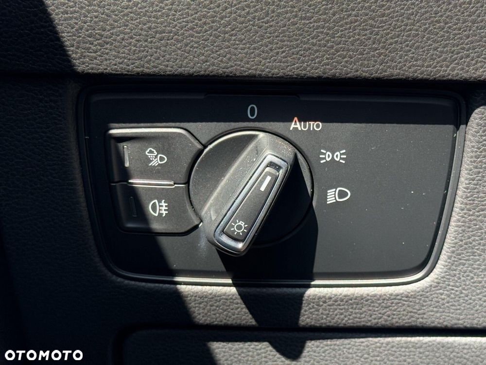 Volkswagen Arteon 2.0 TDI 4Motion R-Line DSG - 25