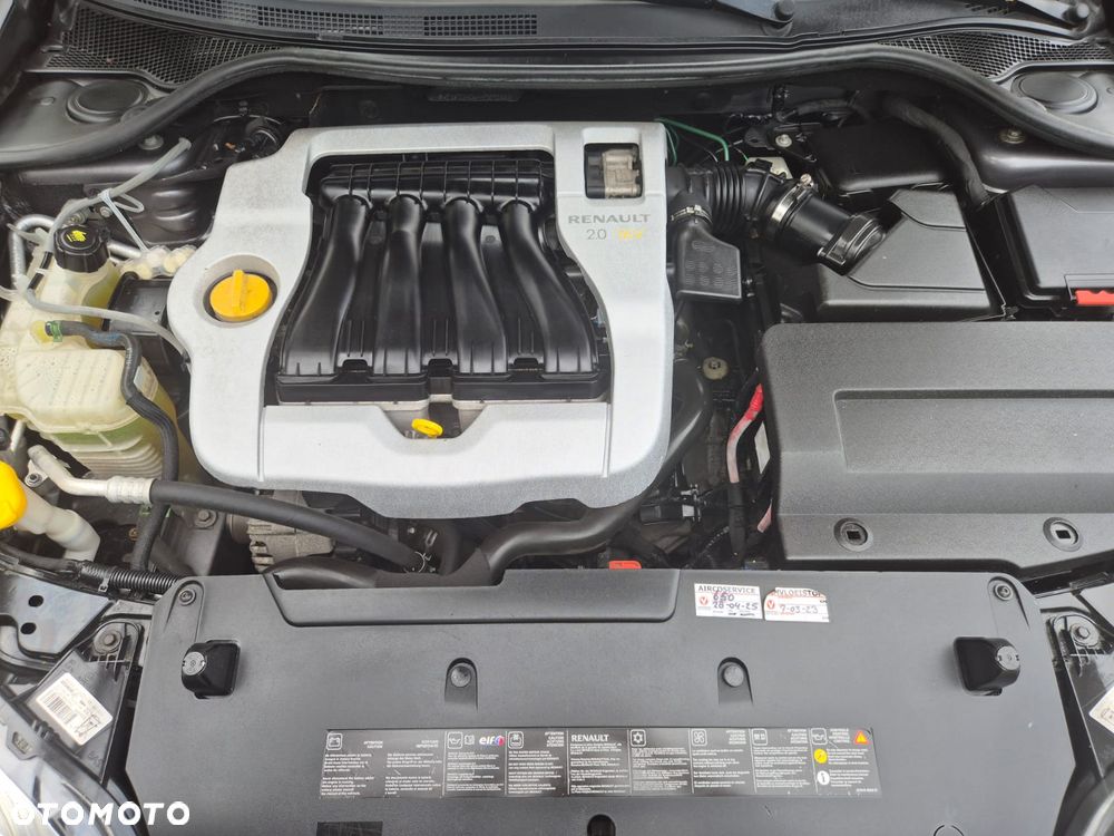 Renault Laguna 2.0 Limited - 17