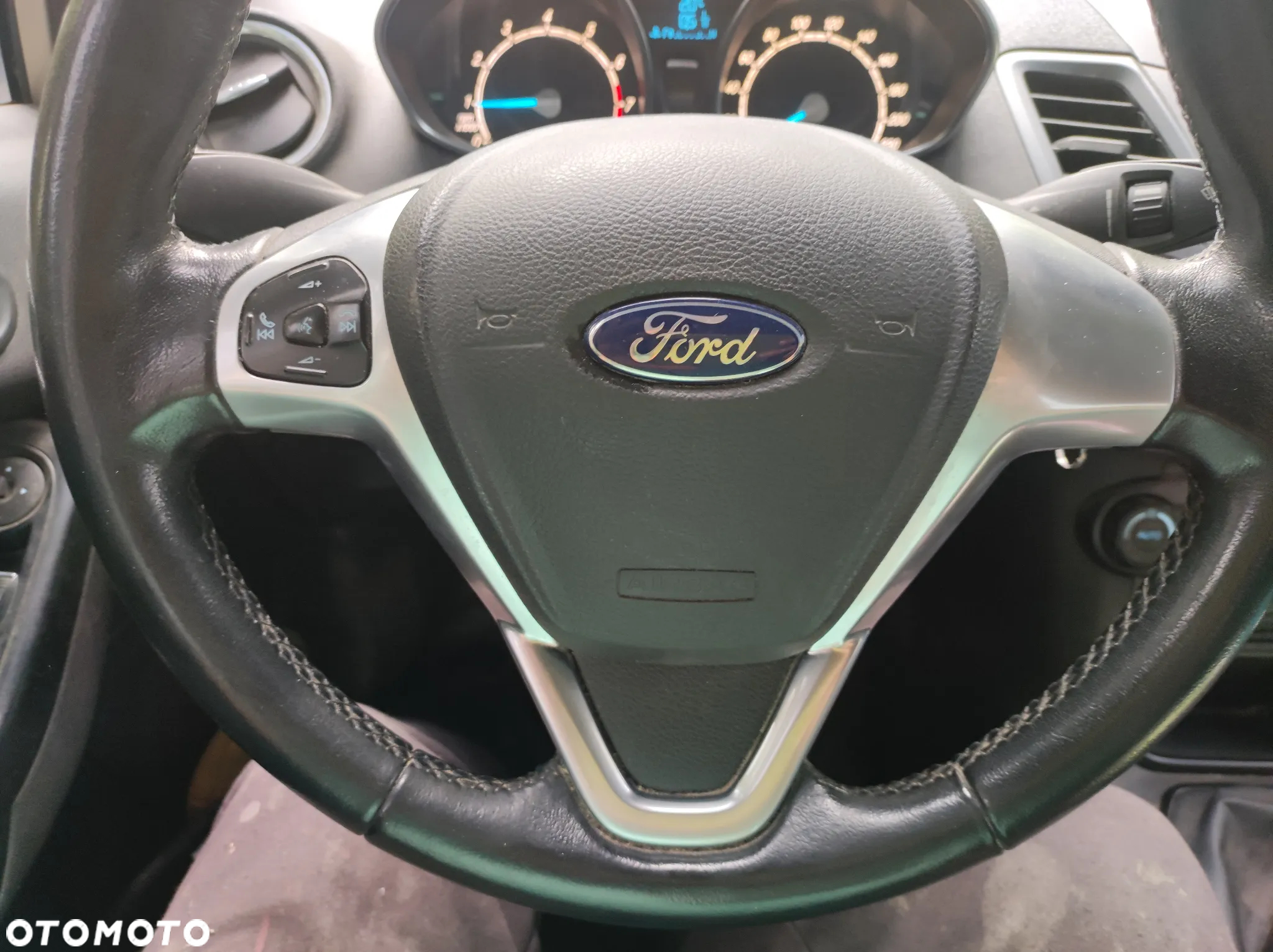 Ford Fiesta 1.0 EcoBoost Silver X - 9