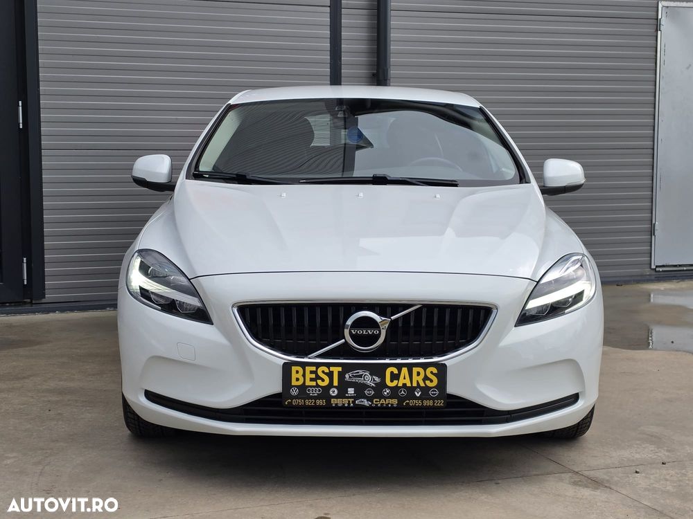 Volvo V40 - 8