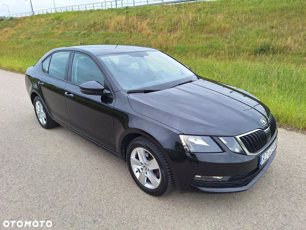 Skoda Octavia 1.6 TDI Ambition - 23