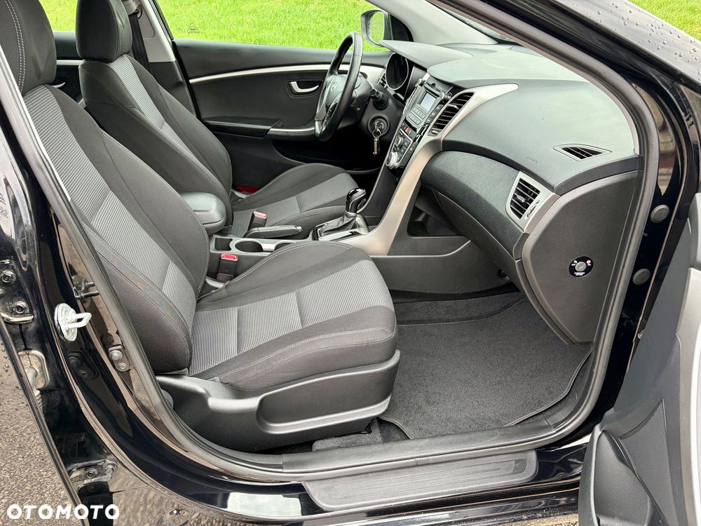 Hyundai i30 1.6 CRDi Automatik Style - 19