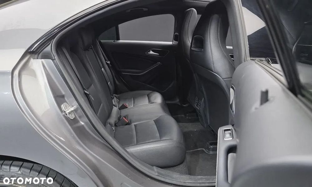 Mercedes-Benz CLA 220 (CDI) d 7G-DCT - 11