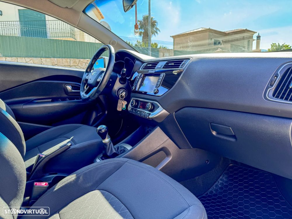 Kia Rio 1.2 CVVT LX - 10