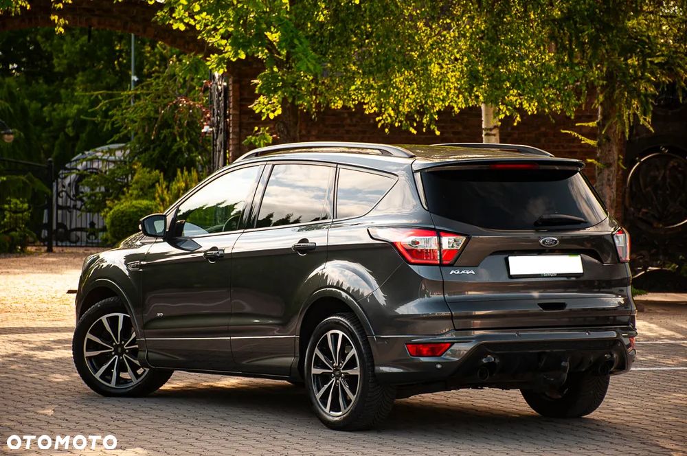 Ford Kuga 2.0 TDCi 4x4 ST-Line - 14