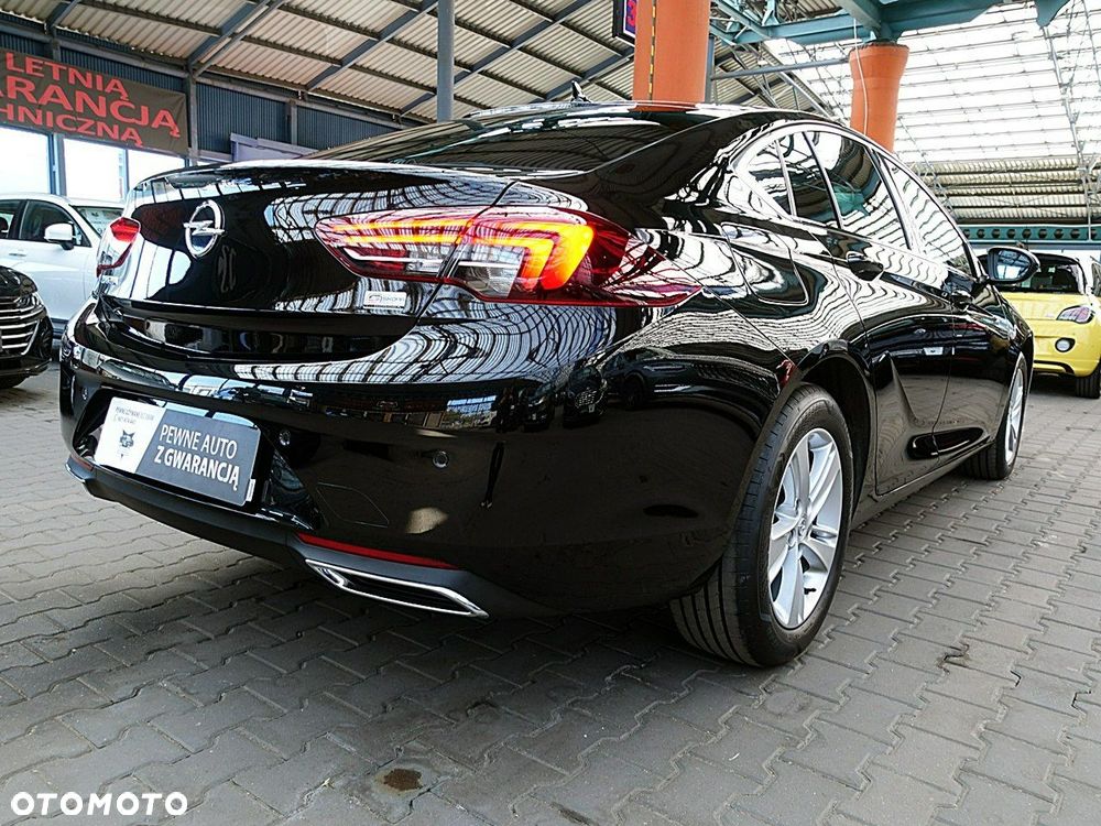 Opel Insignia - 11