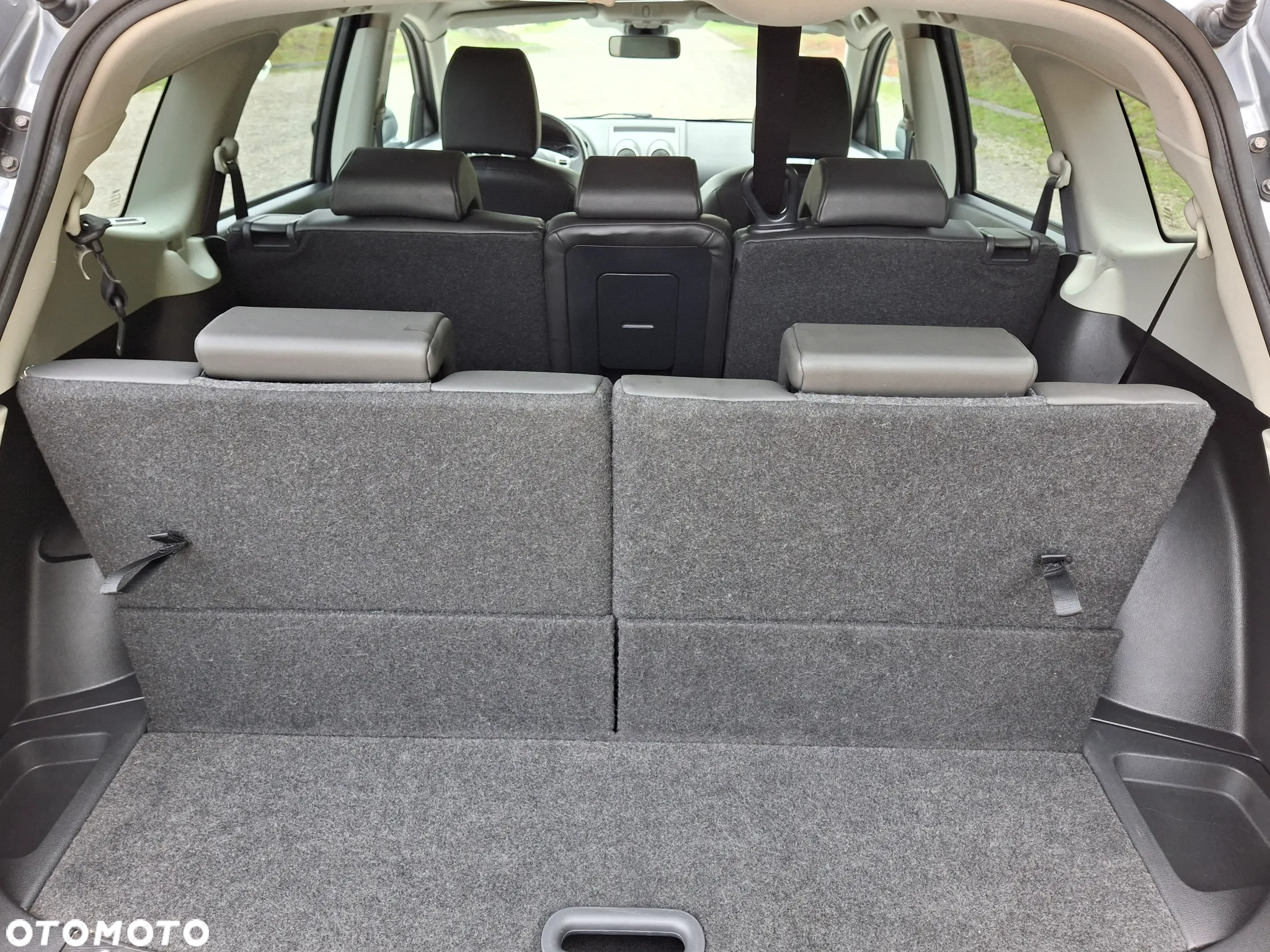 Nissan Qashqai+2 2.0 Acenta - 28