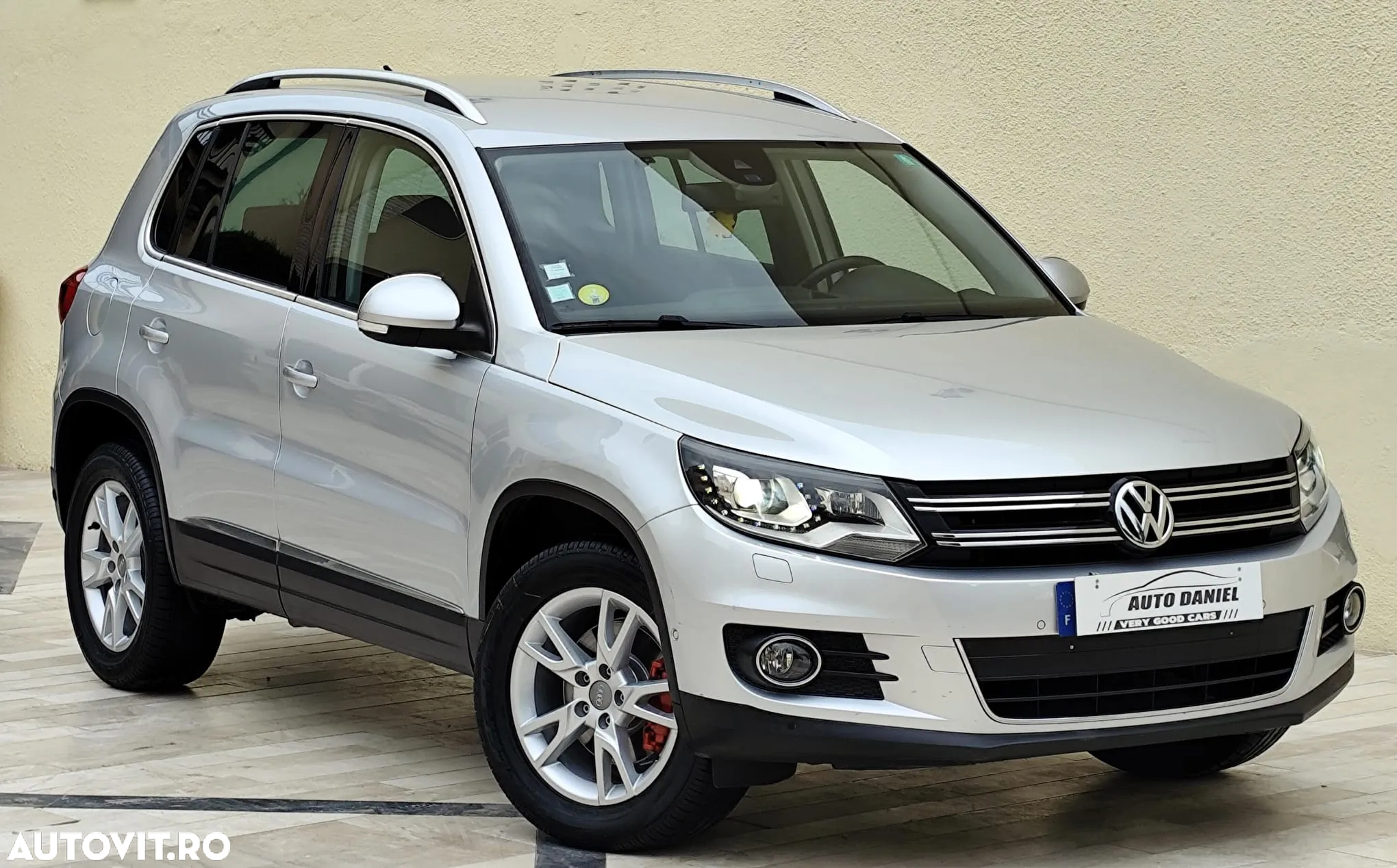 Volkswagen Tiguan - 18