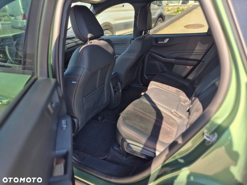 Ford Kuga - 12