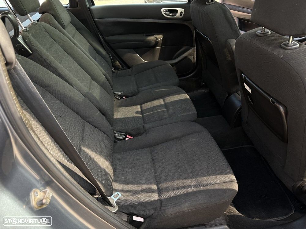 Peugeot 307 Break 1.6 HDi XS Premium — fotografia 16