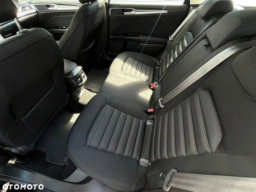 Ford Mondeo 2.0 TDCi Trend PowerShift - 13