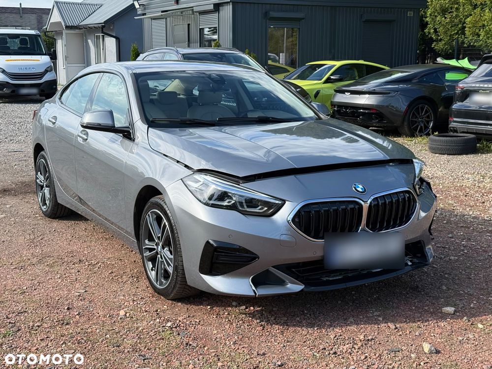 BMW Seria 2 218i - 4