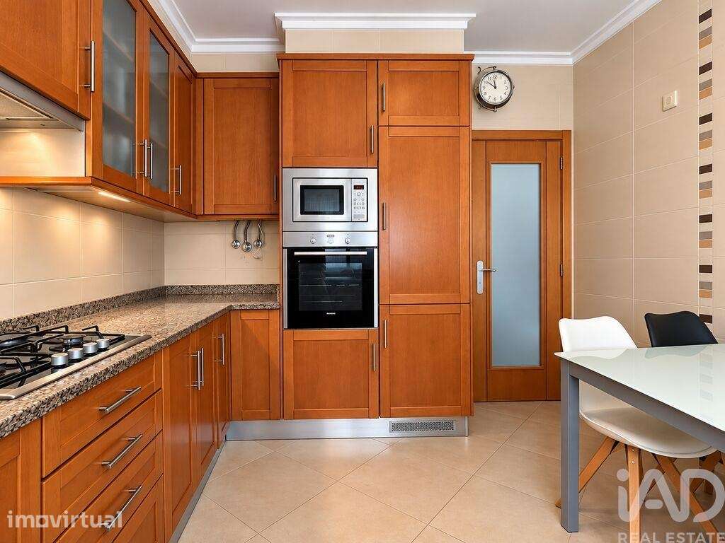 Apartamento T2 em Quelfes de 99 m2 - Grande imagem: 3/26