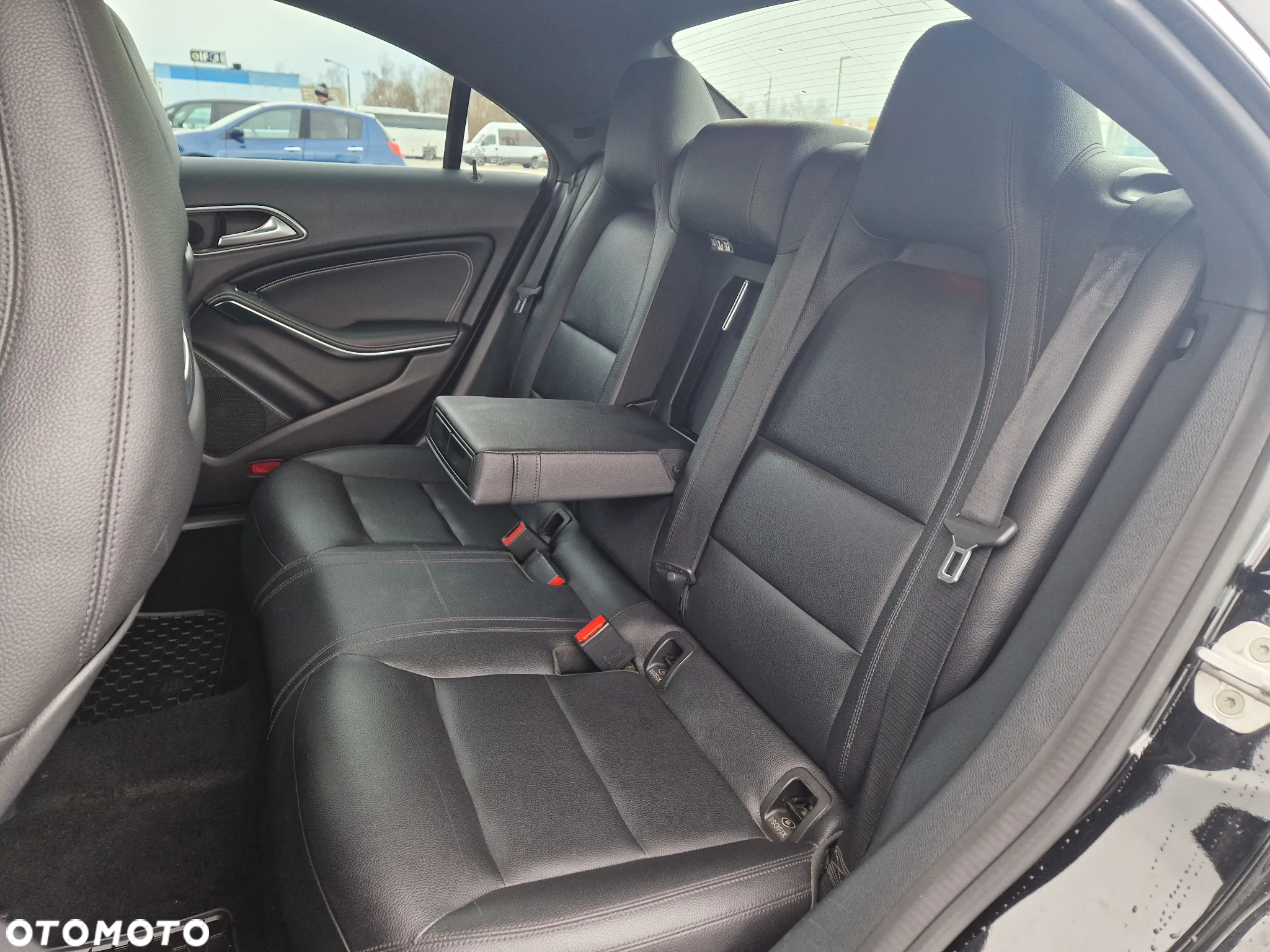 Mercedes-Benz CLA 250 7G-DCT - 24