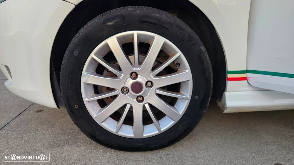 Fiat Punto - 25