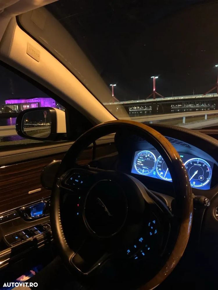 Jaguar XJ 3.0 V6 Kompressor AWD Langversion Autobiography - 15