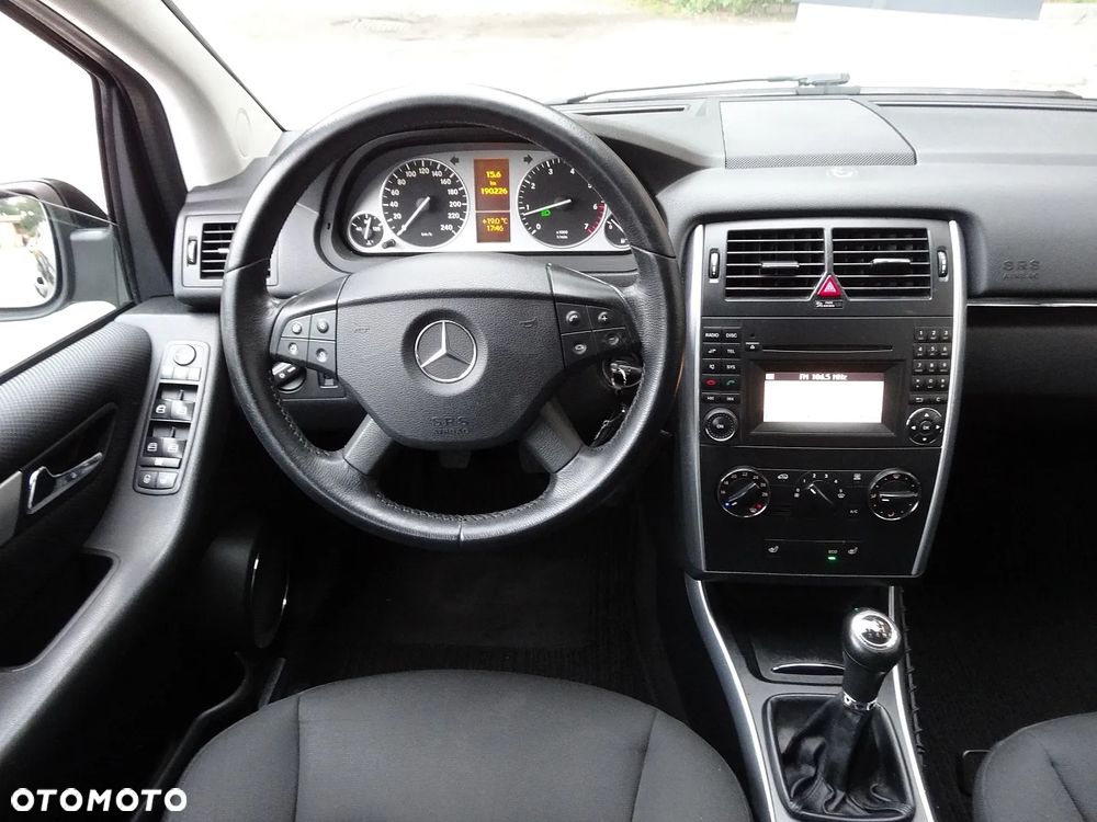 Mercedes-Benz Klasa B 150 - 16
